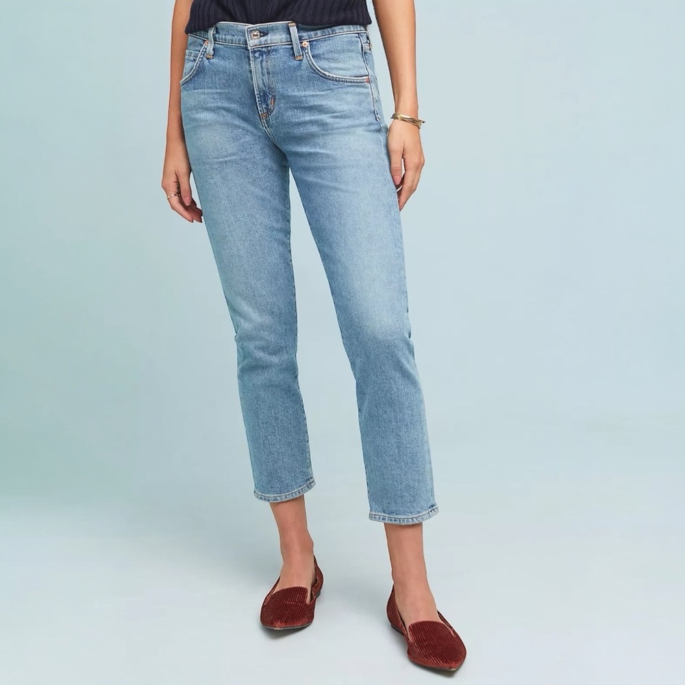 Citizens of Humanity ELSA Mid-Rise slim fit cropped jean.